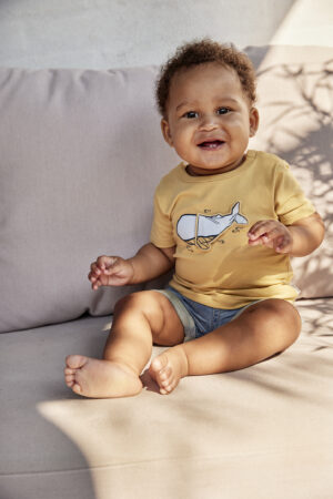 MINYMO PRINTEMPS BÉBÉ GARÇON. LA MER T-SHIRT BALEINE