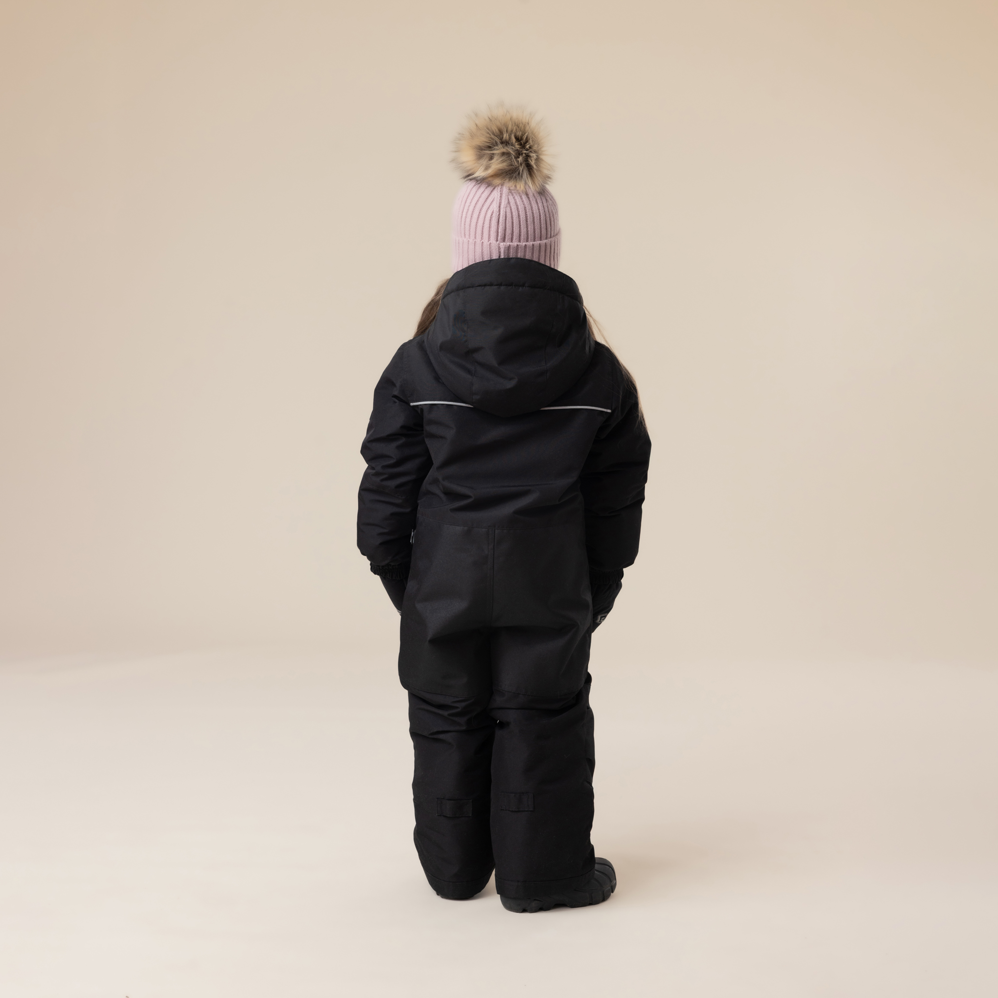 Habit de neige une pièce noir uni – Image 4